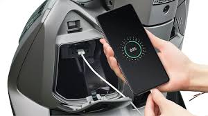 Hộc đựng đồ phía trước tiện ợi