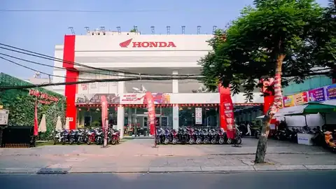 Cửa hàng HEAD Dũng Tiến Tỉnh Lộ 10
